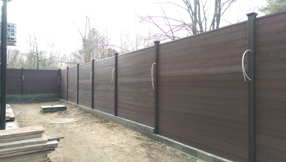 Забор из сайдинга металлического Вертикаль 7024