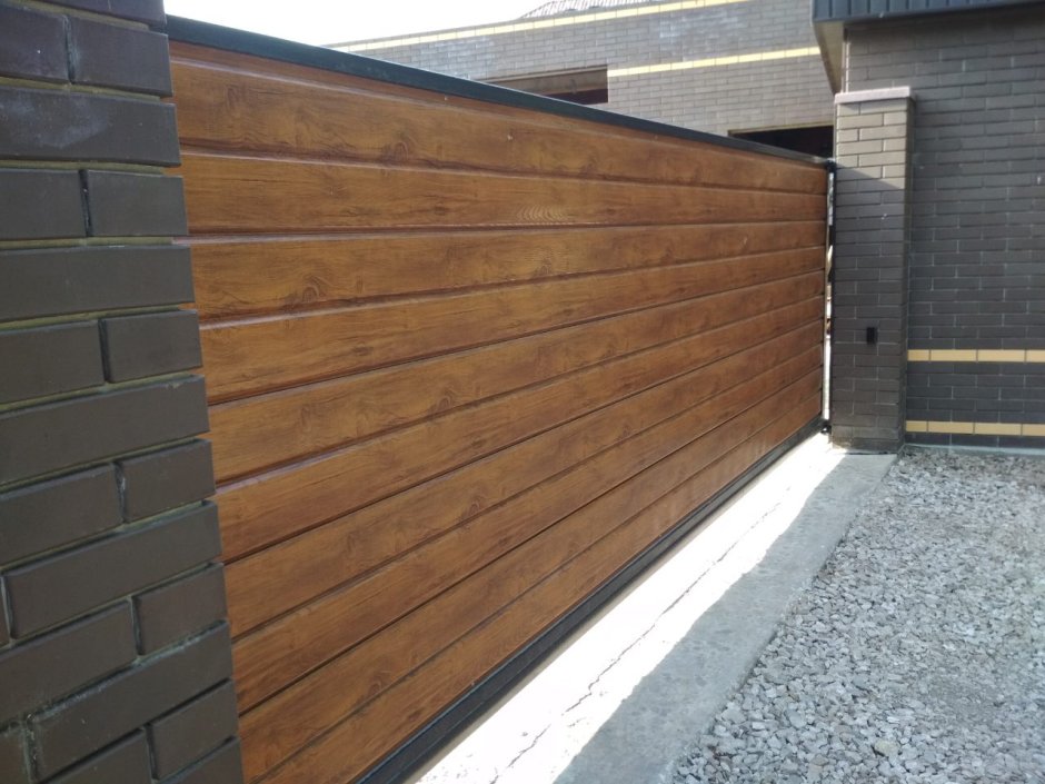 Забор сайдинг евробрус