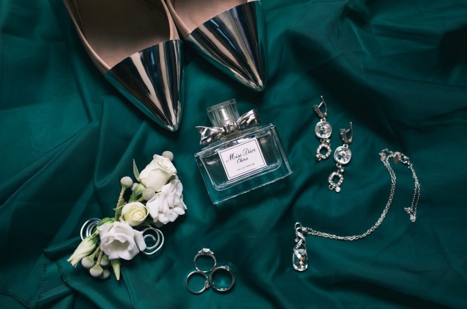 Серебро и изумруд сочетание