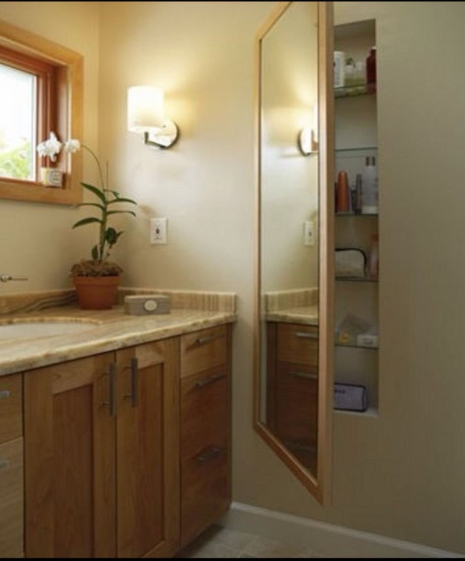 Стеклянная дверь в ванную