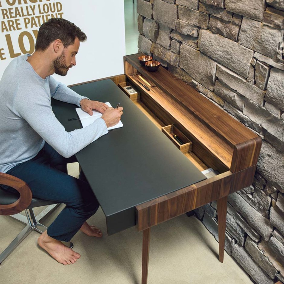 Компьютерный столик своими руками