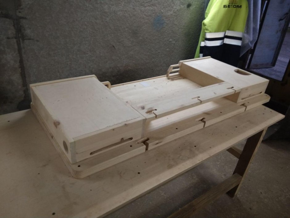 Оригинальные компьютерные столы из дерева