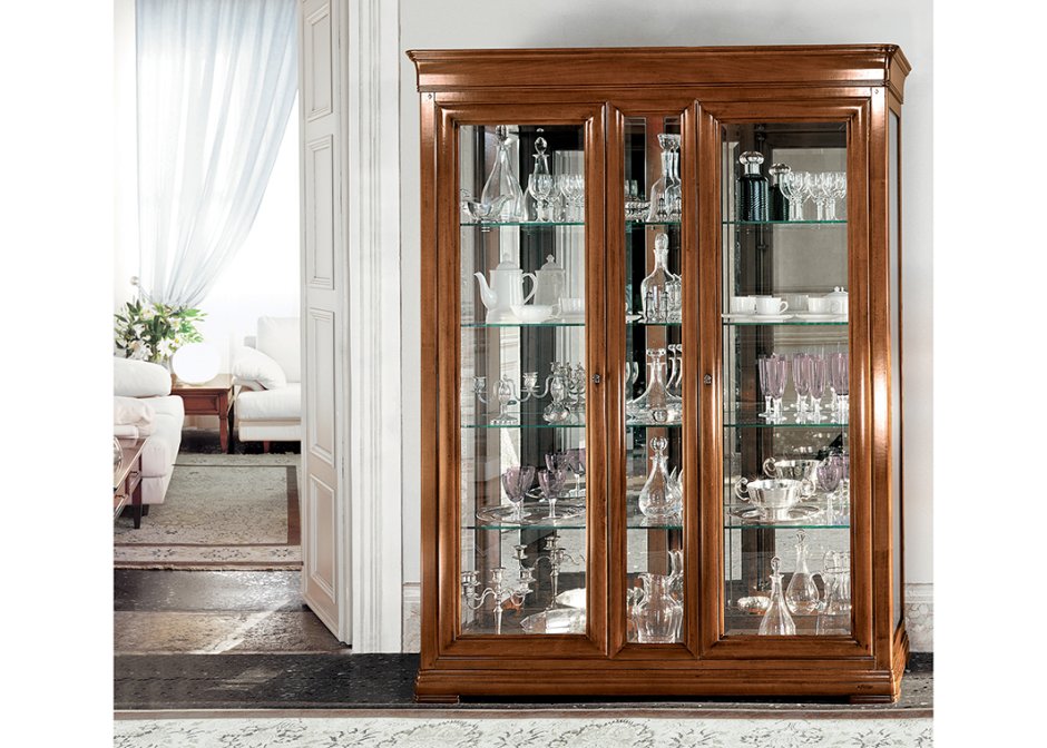 Современная витрина для посуды