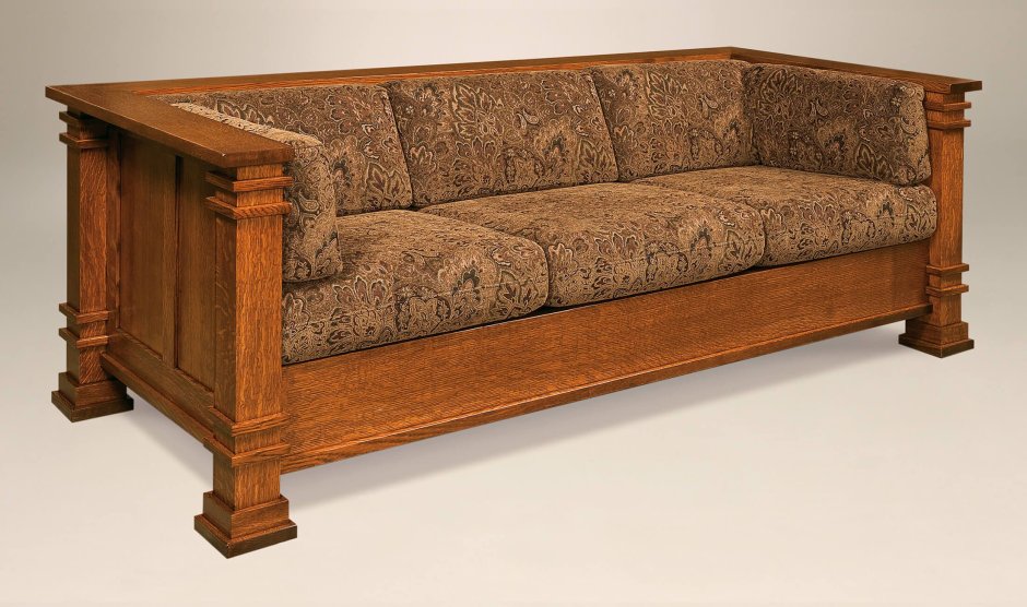 Деревянный диван