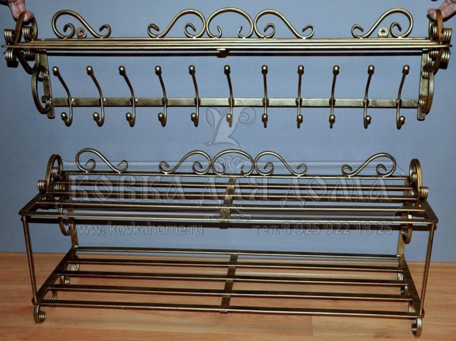 Вешалка из металла