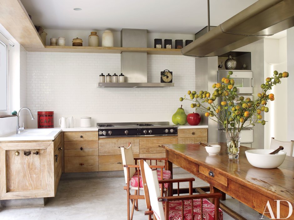 Кухня без верхних шкафов в скандинавском стиле