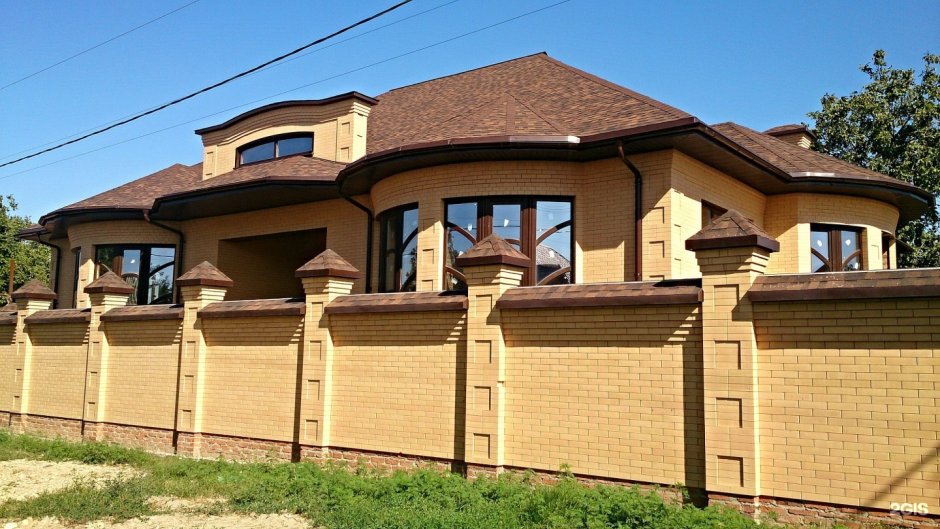 Красивые кирпичные заборы