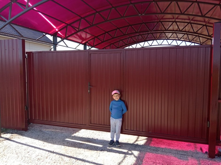 Навес с откатными воротами для МТЗ 82