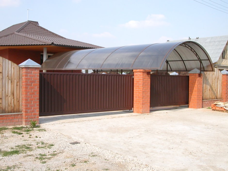 Навес над откатными воротами