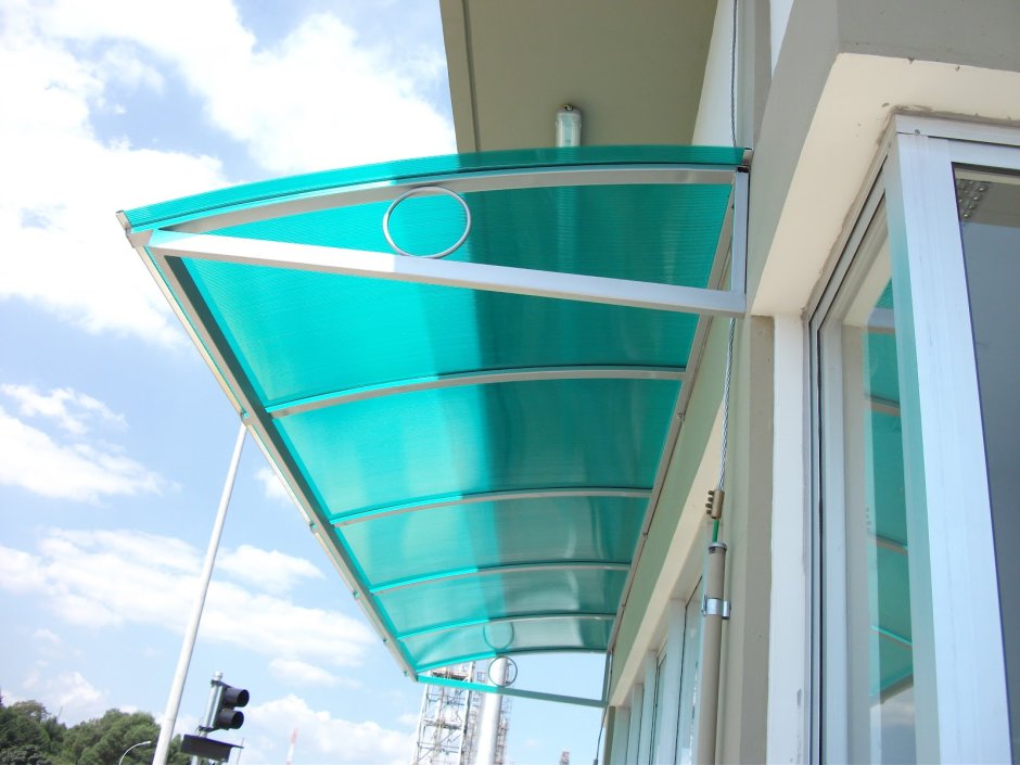 Стеклянный навес