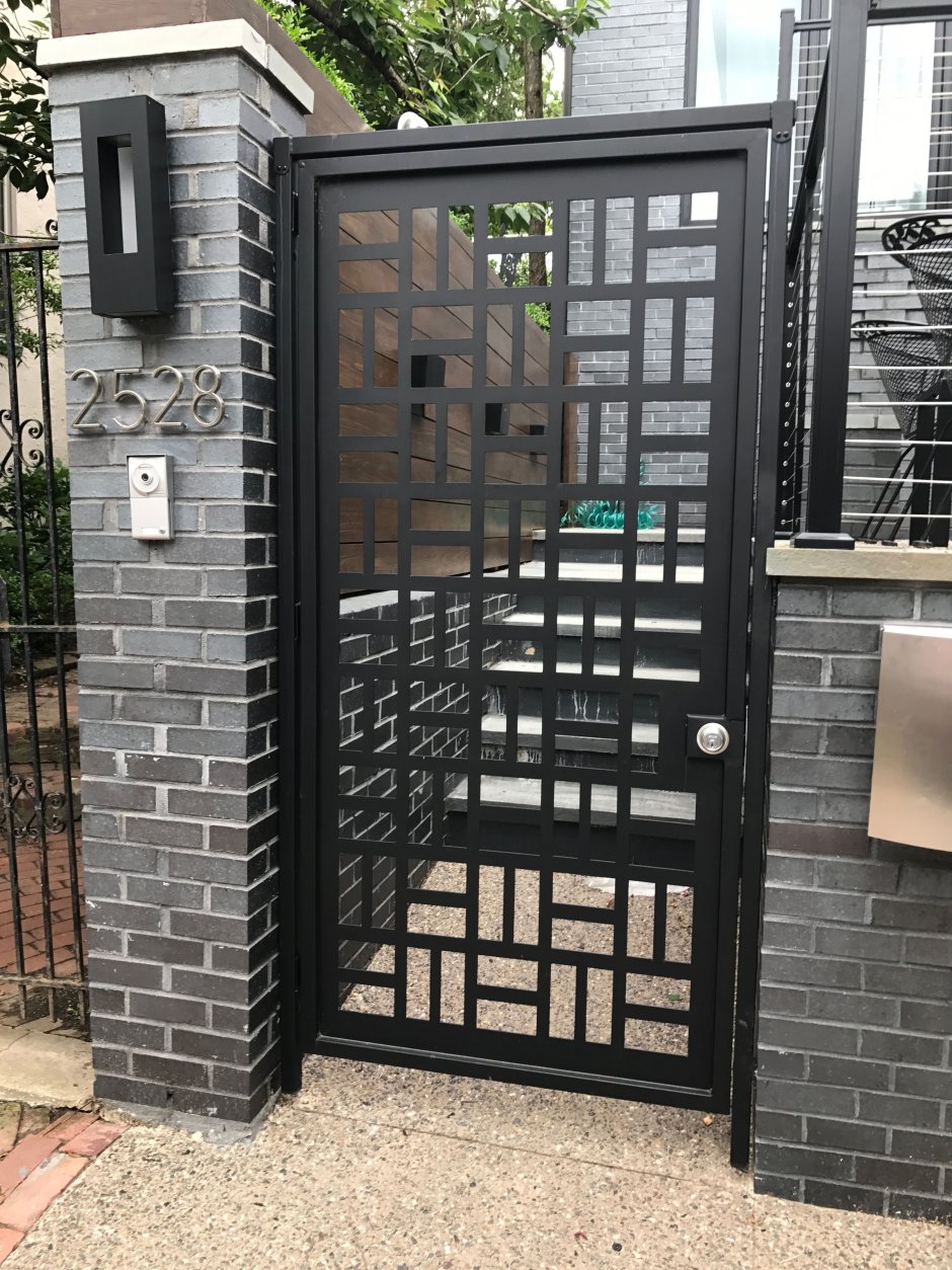 Калитка входная металлическая