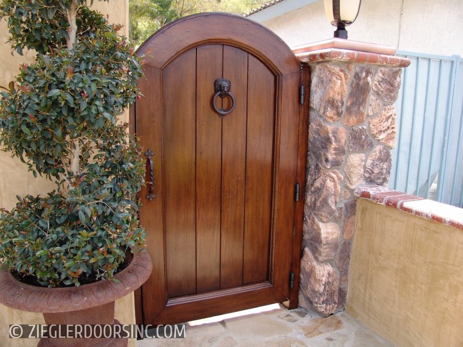 Красивые деревянные калитки