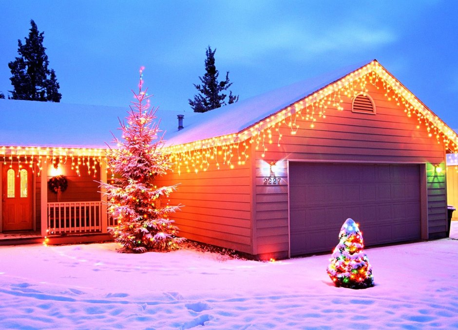 Украшение дома снаружи на новый год