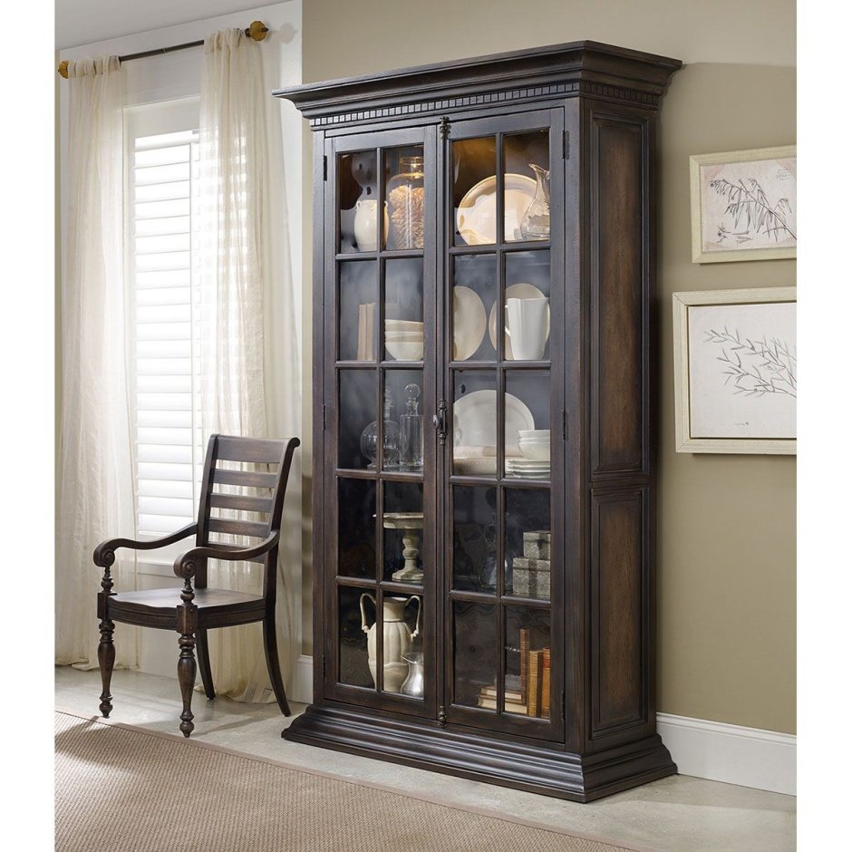 Сервант для посуды в гостиную