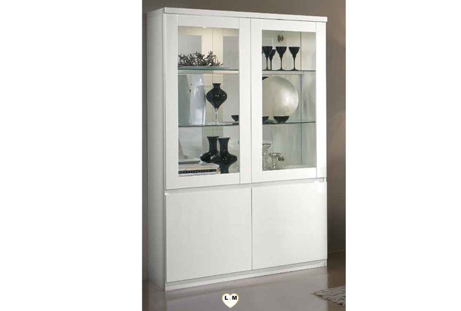 Витрина в гостиную в современном стиле