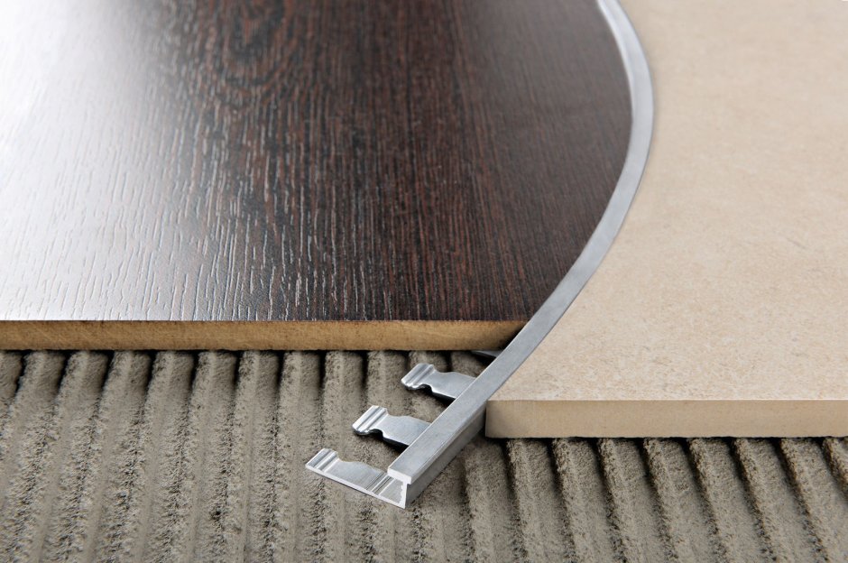 Внутренний уголок для ламината