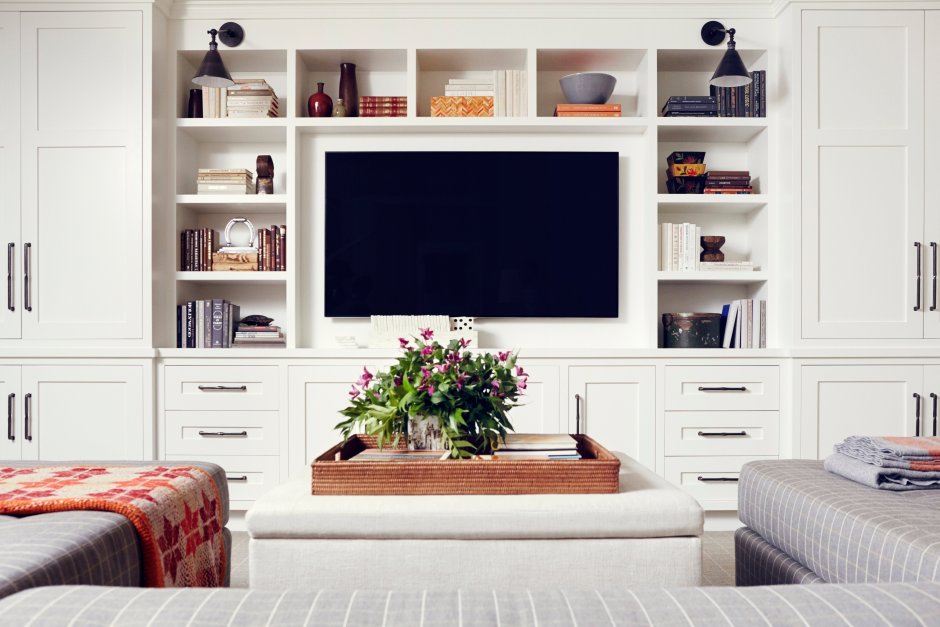 Антресоль над телевизором