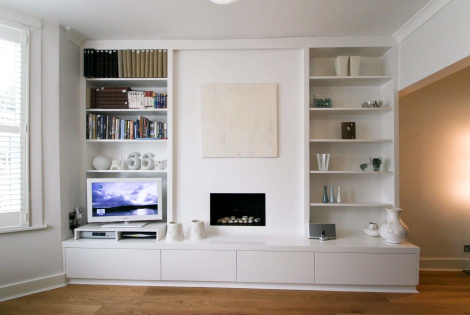 Ниша под телевизор с полками