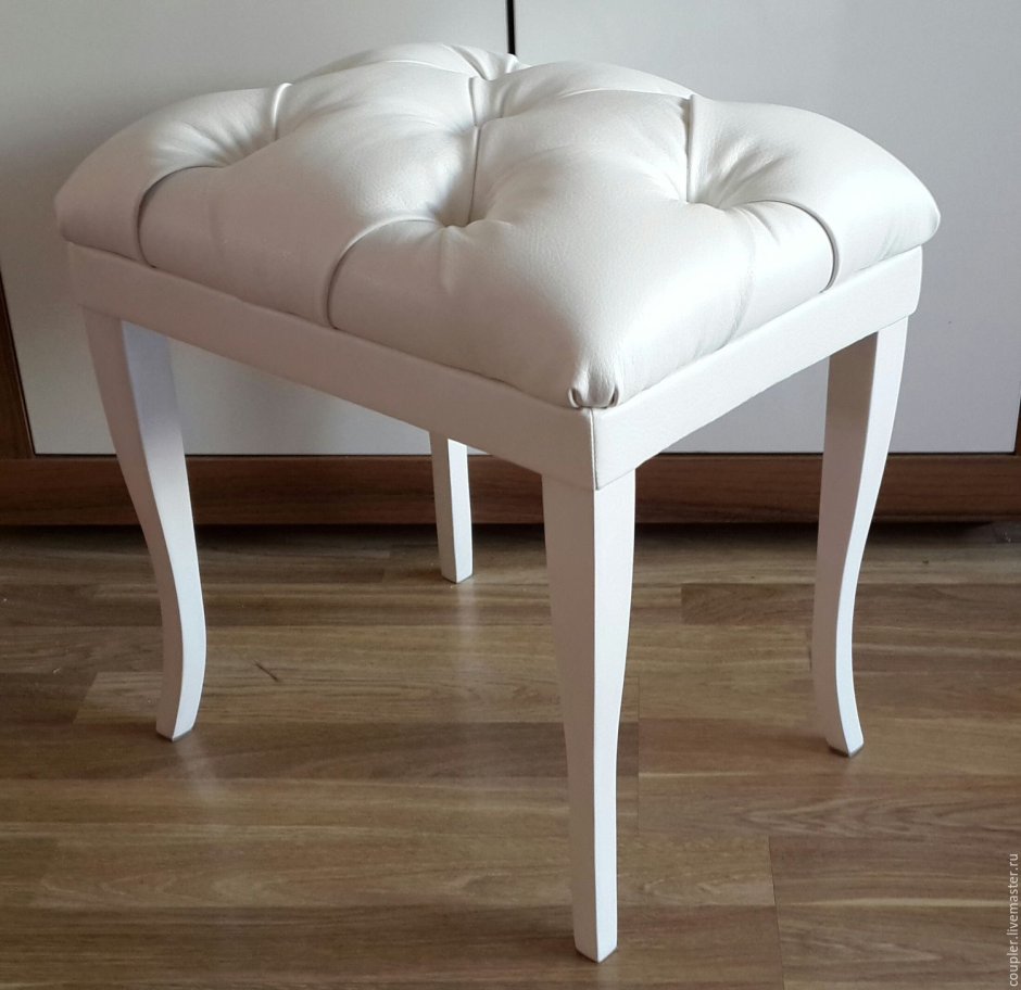 Необычные барные стулья