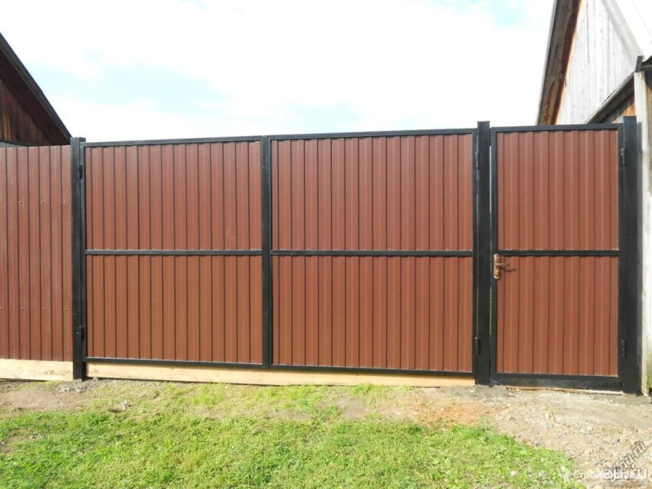 Ворота распашные профлист 3м