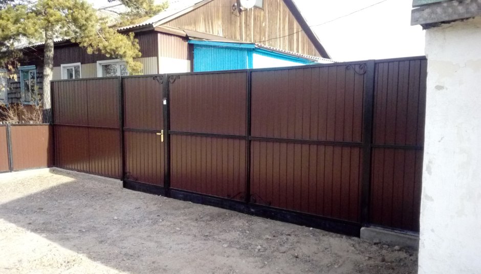 Забор для палисадника из профнастила