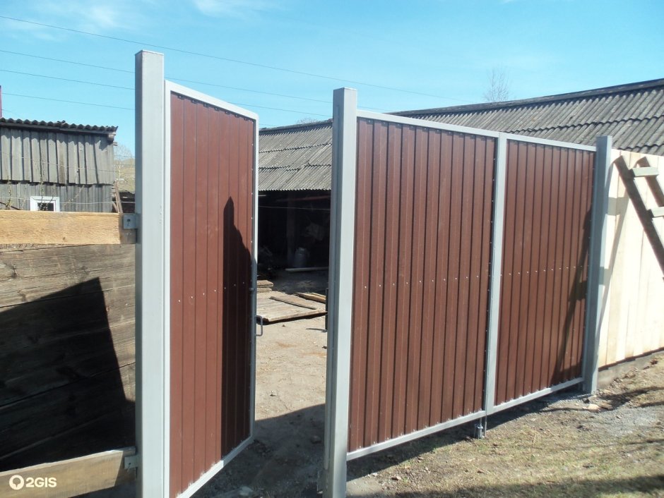 Ворота из профнастила в рамке