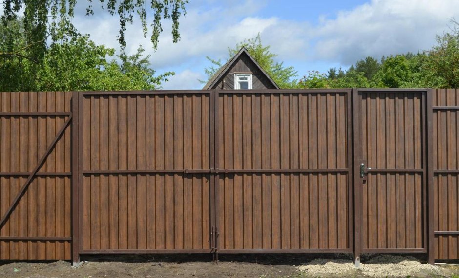 Ворота металлопрофиль под дерево