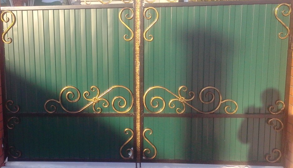 Узор на ворота из ковки