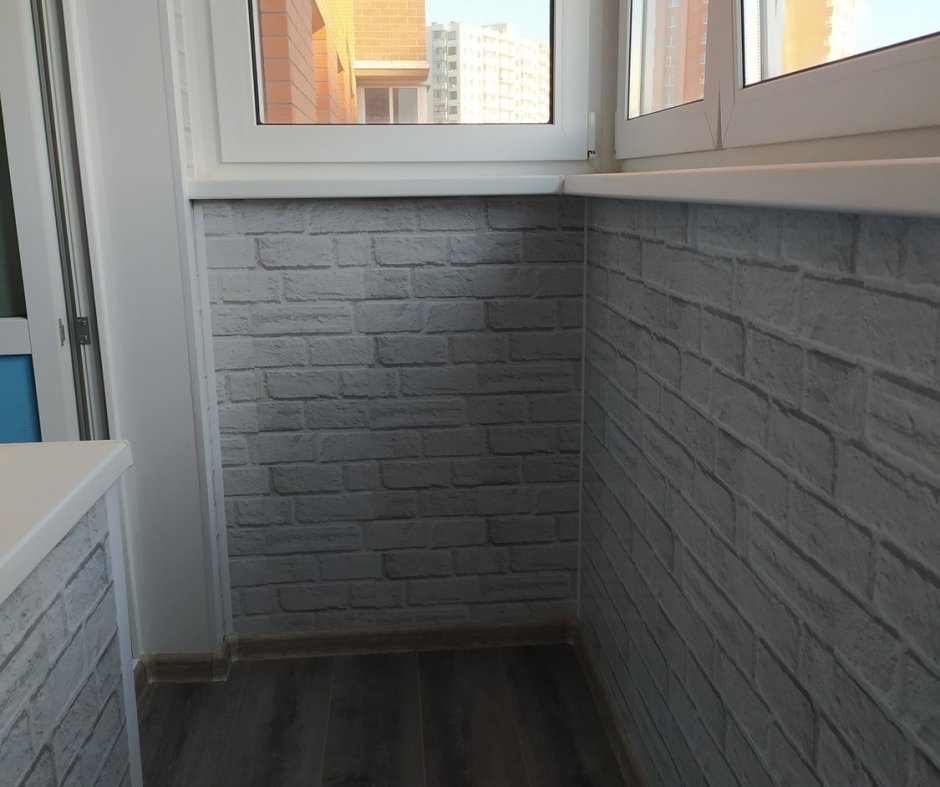 Панели под кирпич на балкон