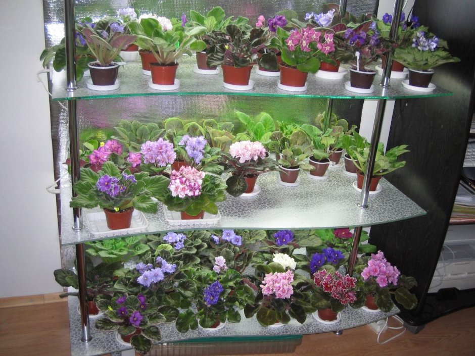 Подставка под цветы на подоконник