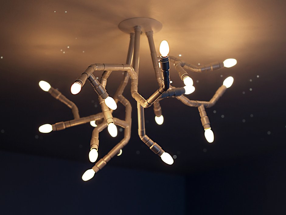 Люстра из ПВХ труб