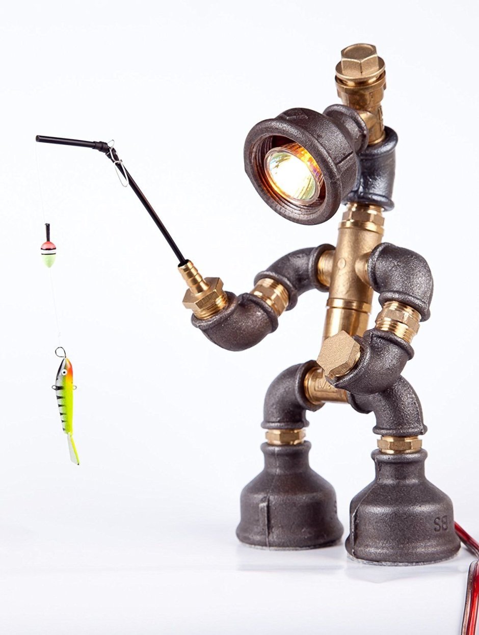 Фигурки из сантехнических фитингов