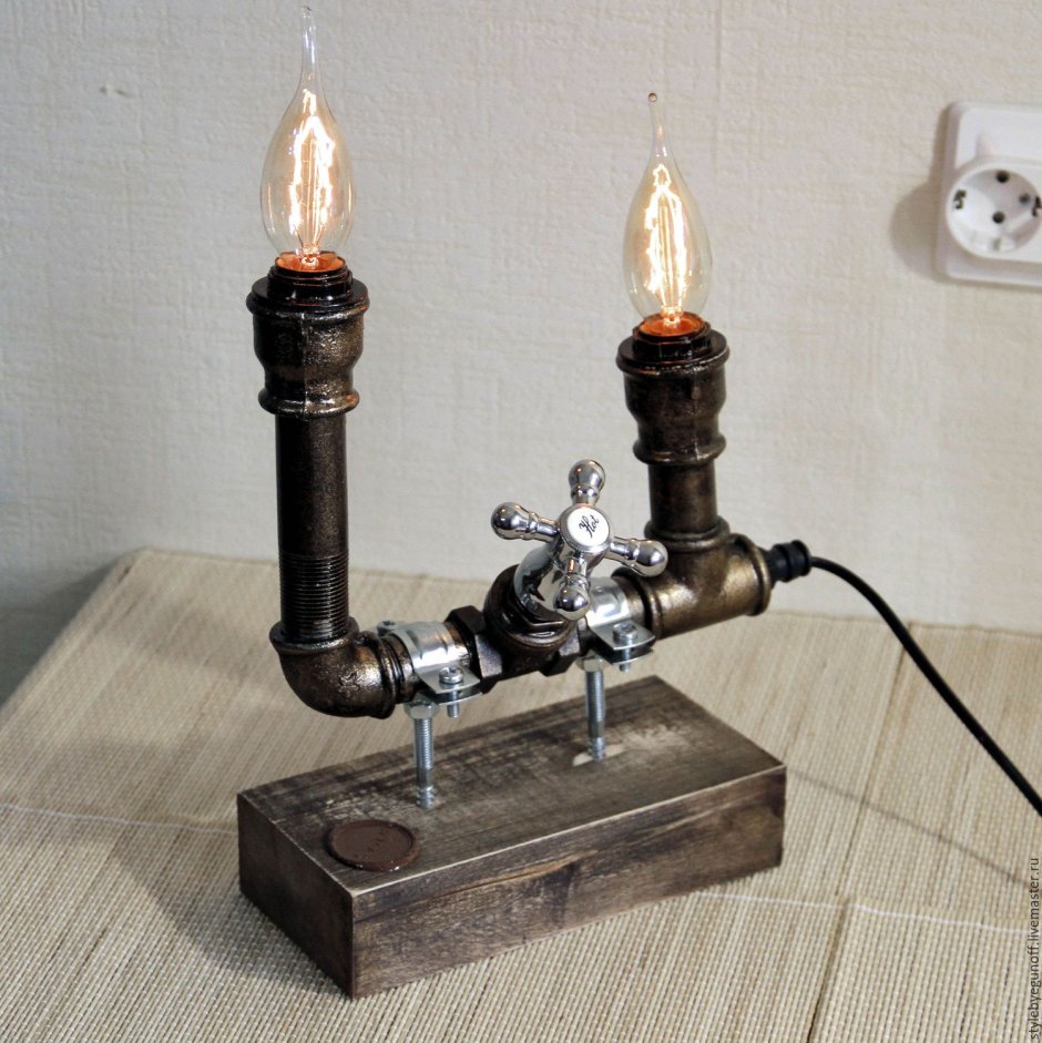 Подставка настольная из труб