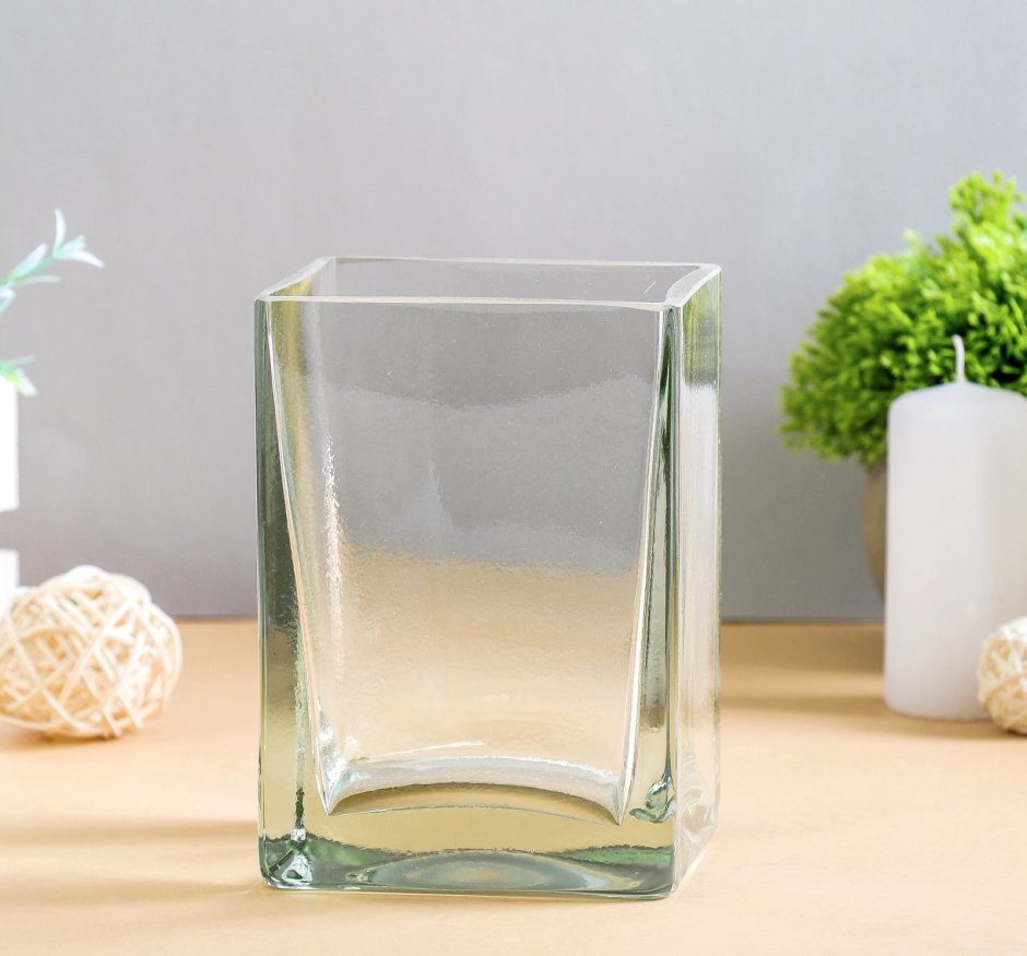 Ваза стеклянная прямоугольная