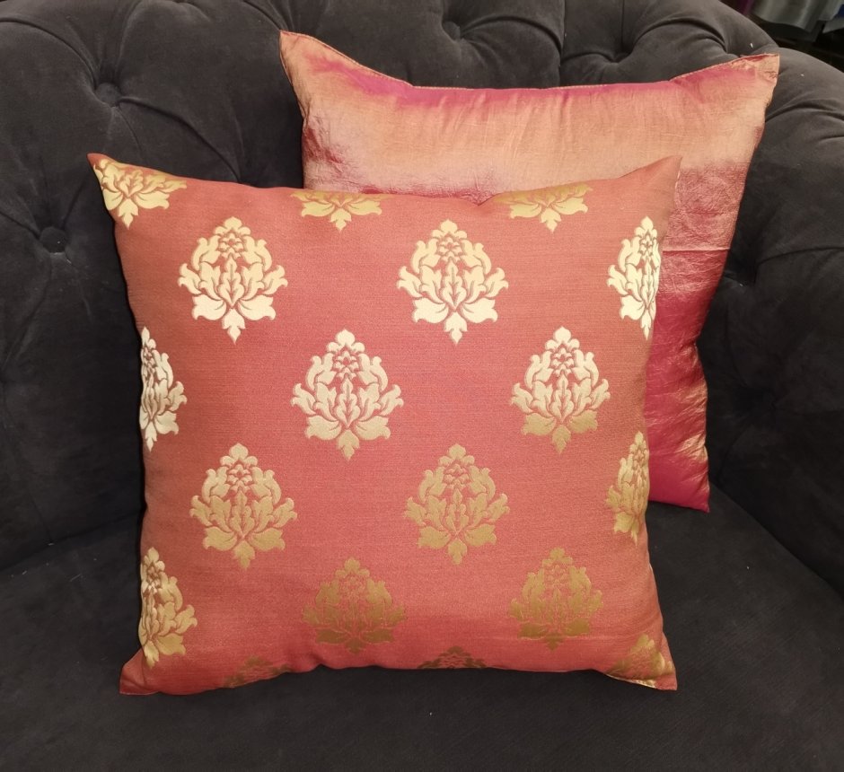 Декоративная подушка терракот