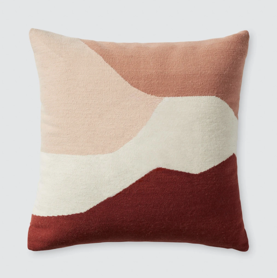 Оранжевая подушка