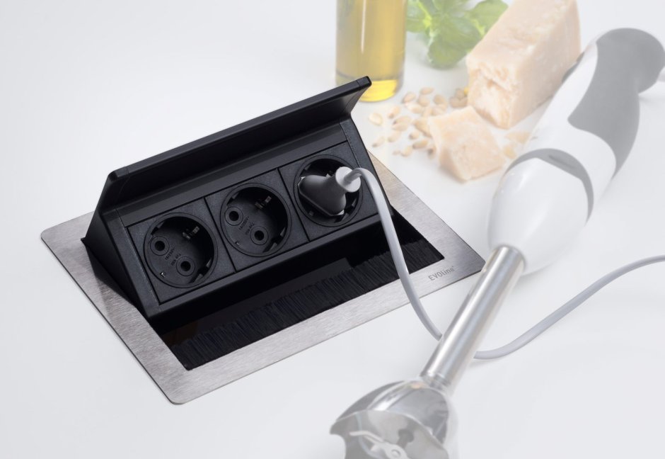 Выключатели Легран Valena Life