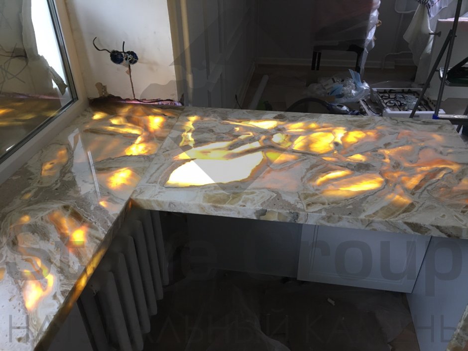 Столешница Оникс с подсветкой