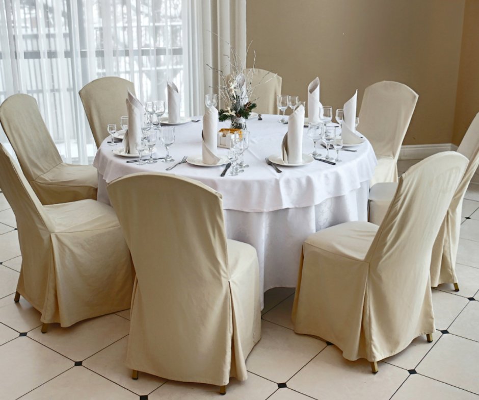 Украшение столов в кафе