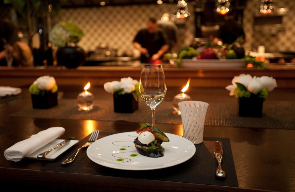 Черно белый сладкий стол