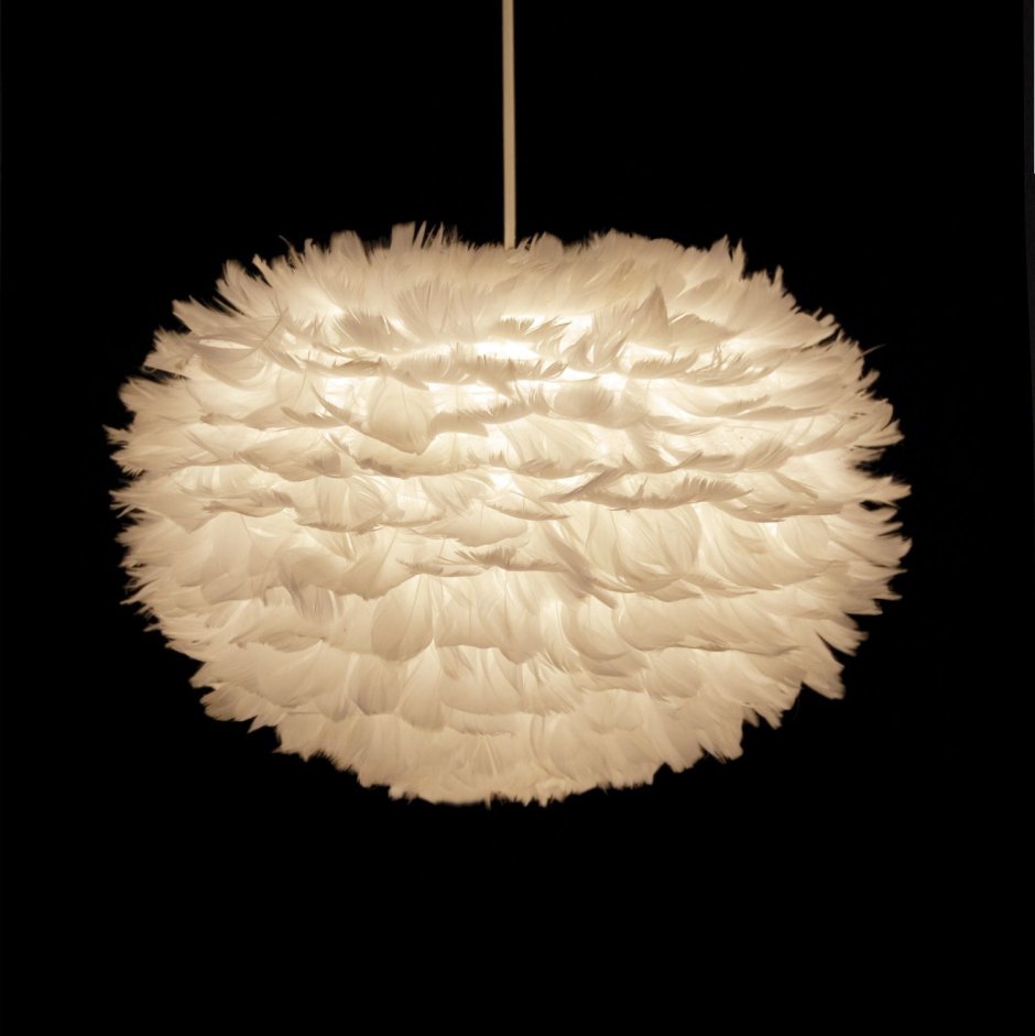 Люстра с перышками