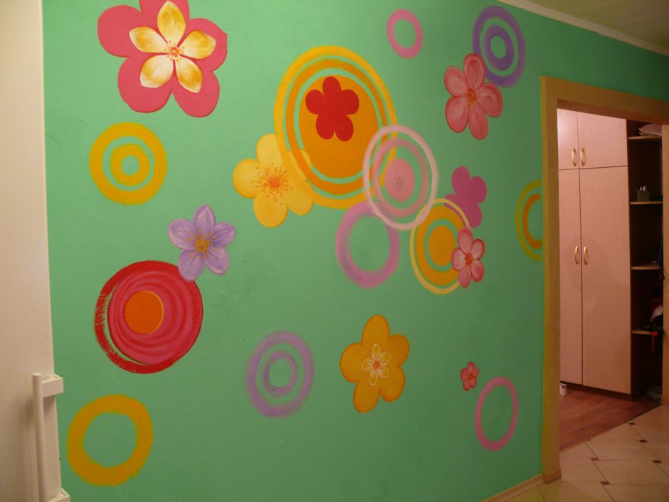 Раскрасить стены в детском саду
