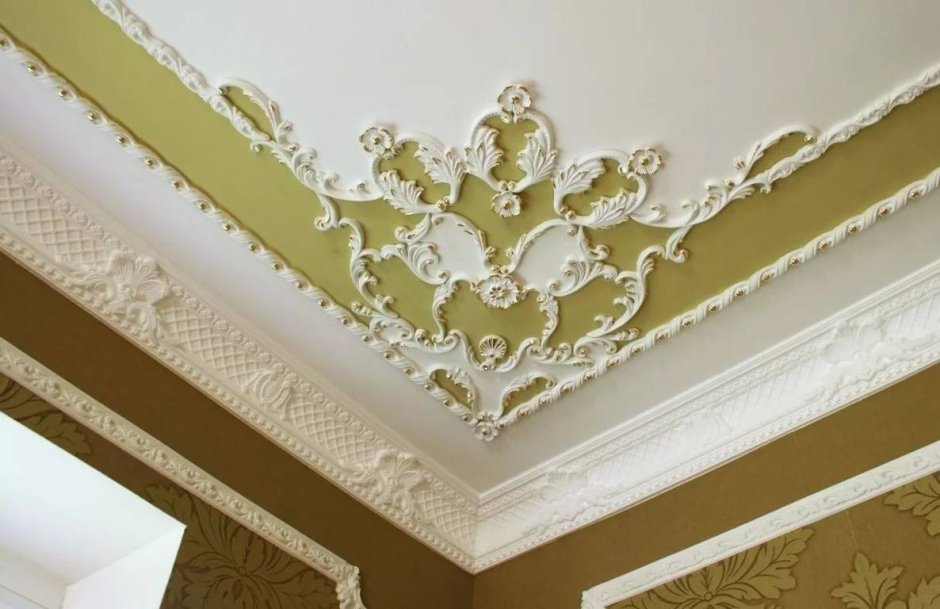 Гипсовые бордюры на потолок