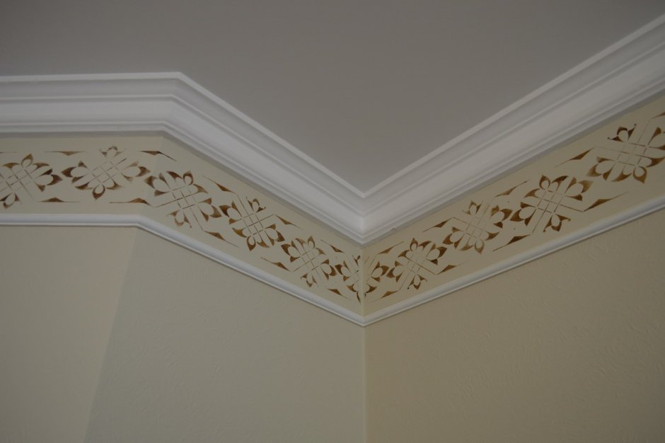 Декоративные элементы на потолок