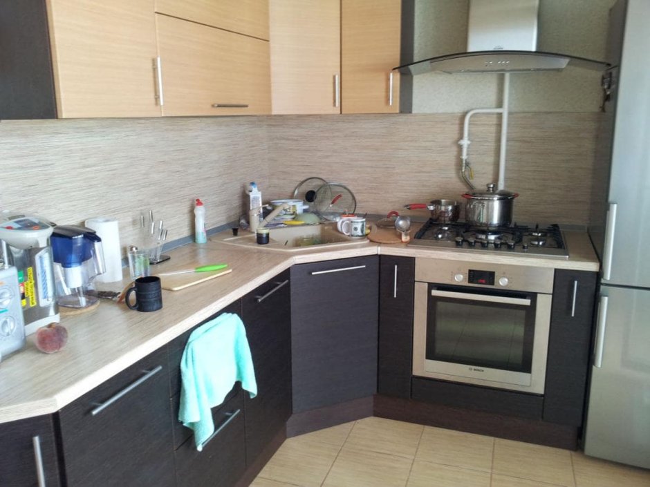 Газовая труба на кухне