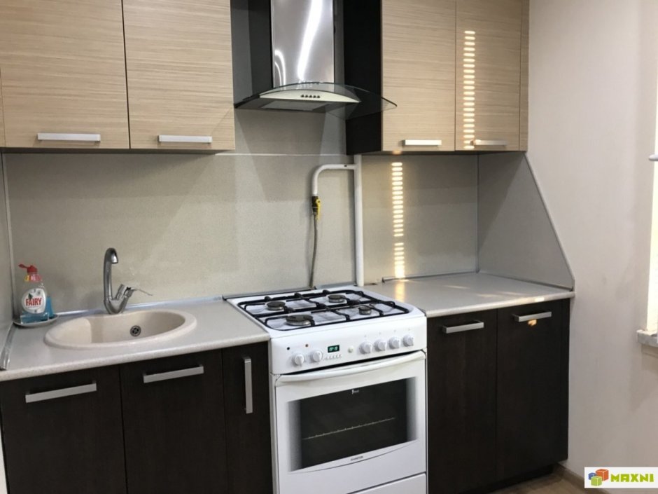 Кухонный гарнитур с плитой