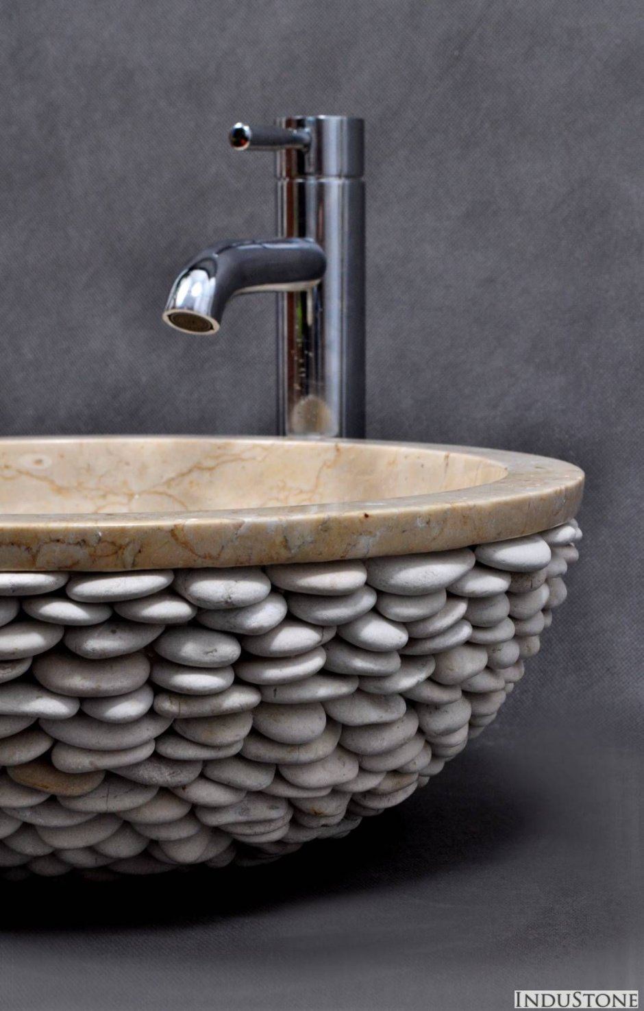 Умывальник из натурального камня