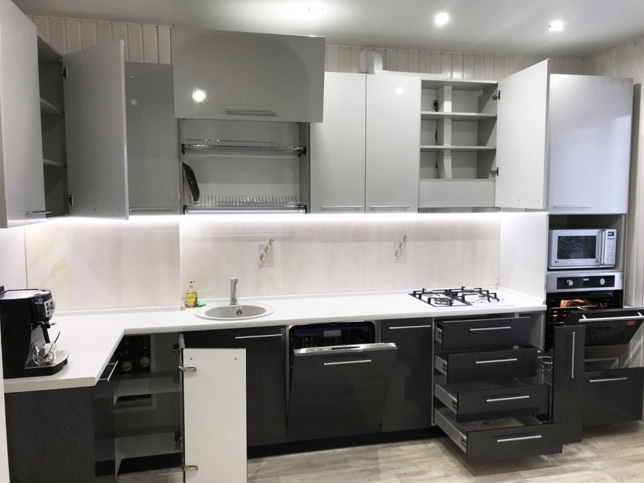 Кухня серый металлик