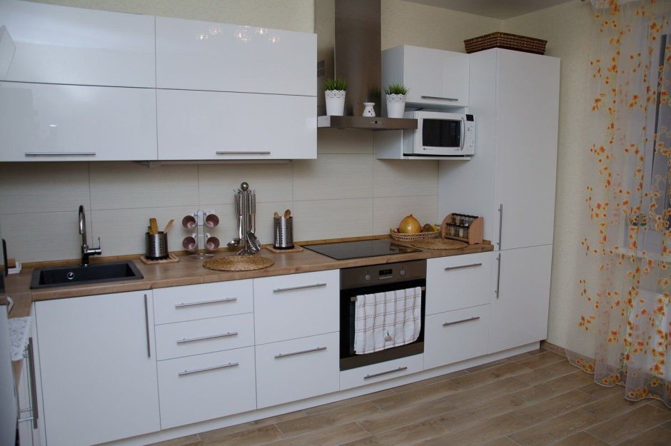 Кухонный гарнитур белый