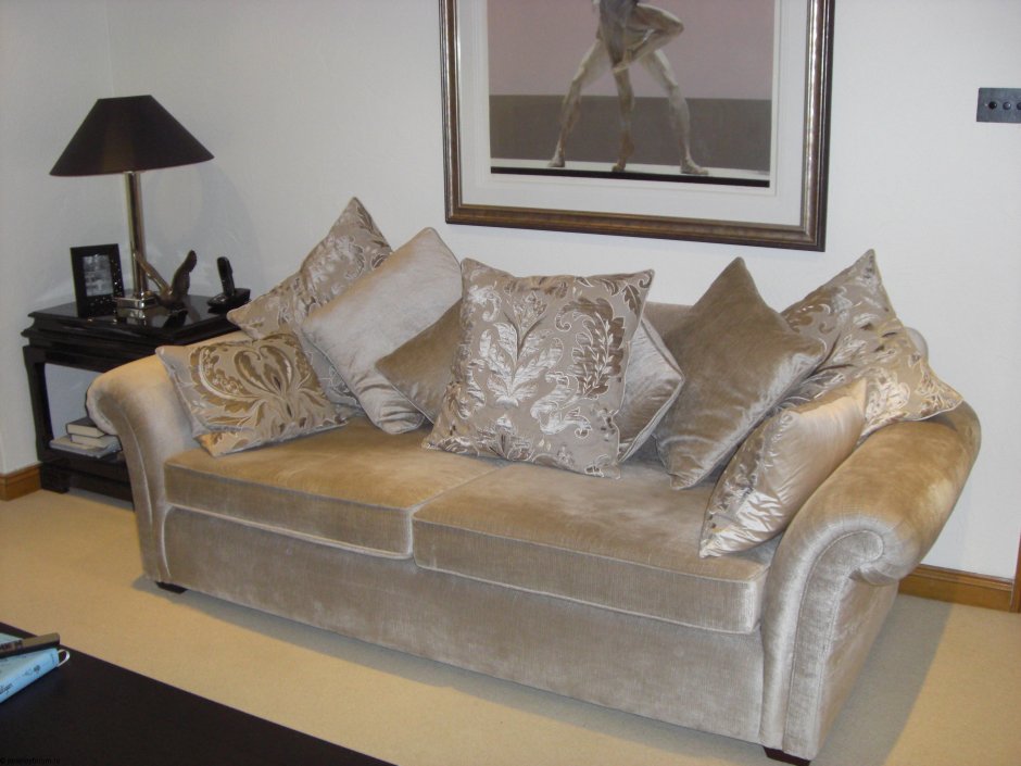 Варианты обивки дивана